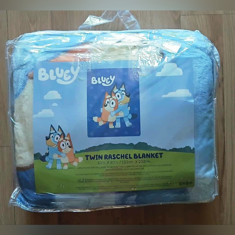 BLUEY TWIN SIZE BLANKET